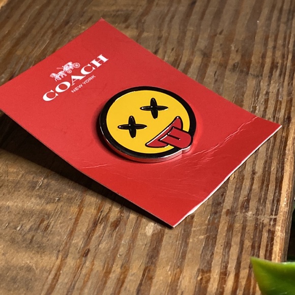 Coach Cute Yellow Emoji Sticking His Tongue Out with X for Eyes Enamel Pin 😝 - Picture 2 of 11
